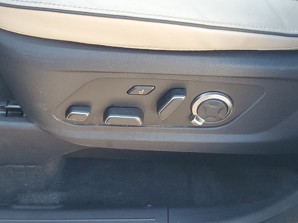 Used 2024 Hyundai Palisade Calligraphy AWD/4WD image 16