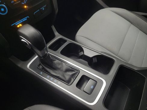 Used 2017 Ford Escape S image 26