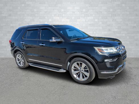 Used 2018 Ford Explorer Limited image 1