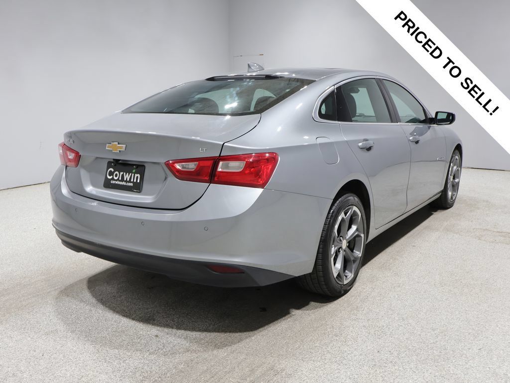 Used 2024 Chevrolet Malibu LT FWD image 2