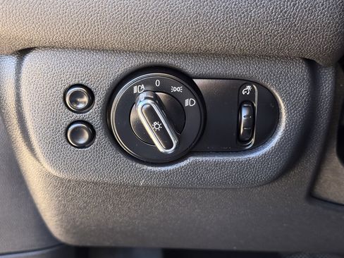 Used 2016 MINI Cooper Clubman image 25