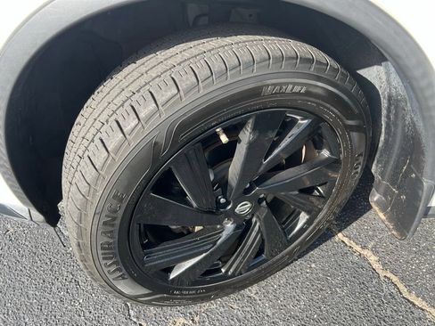 Used 2018 Nissan Murano SL w/ Midnight Edition Package FWD image 14