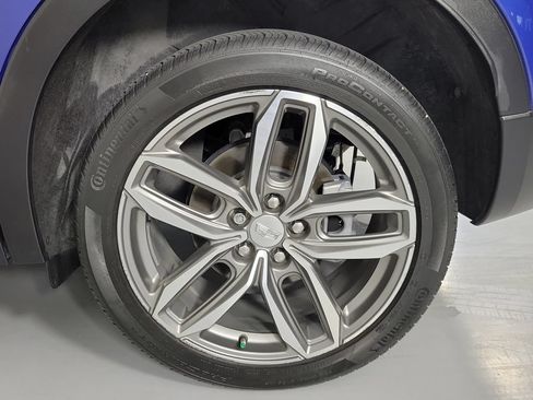 Certified 2023 Cadillac XT4 Sport FWD image 10