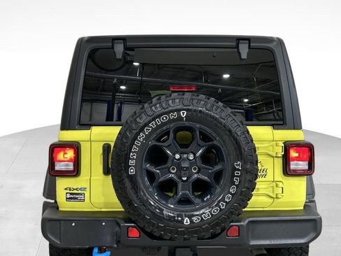 Used 2023 Jeep Wrangler Unlimited w/ Cold Weather Group image 17