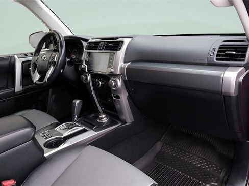 Certified 2022 Toyota 4Runner SR5 Premium w/ Moonroof Package image 27