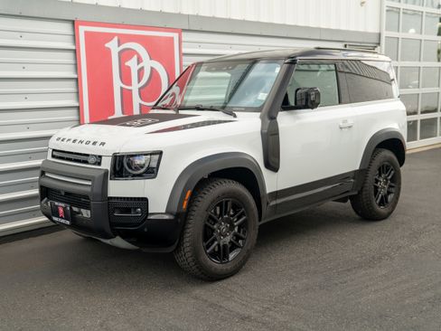 Used 2022 Land Rover Defender 90 X-Dynamic S AWD/4WD image 38