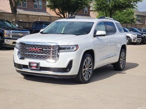 Used 2021 GMC Acadia Denali w/ Denali Technology Package FWD image 11