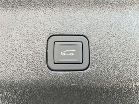 New 2026 Chevrolet Tahoe High Country RWD image 13