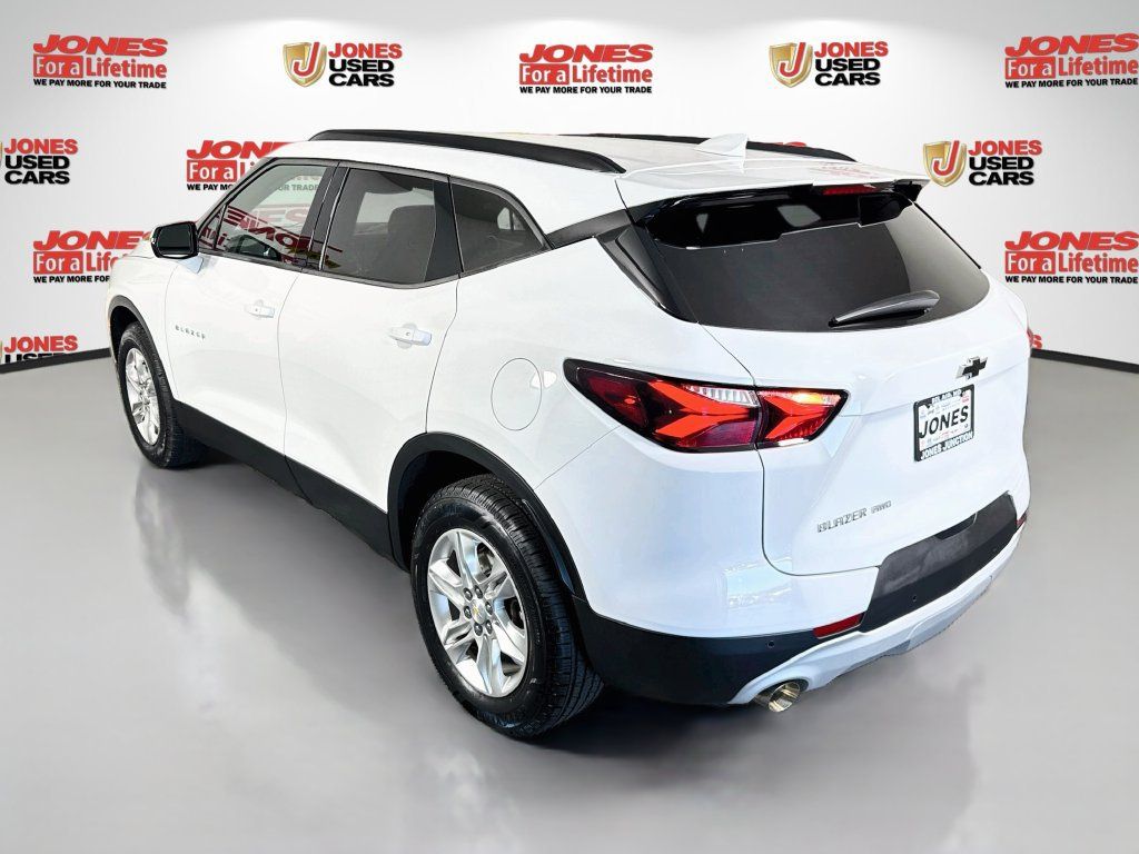 Used 2021 Chevrolet Blazer LT AWD/4WD image 2