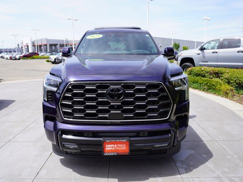 Used 2025 Toyota Sequoia 4WD image 7