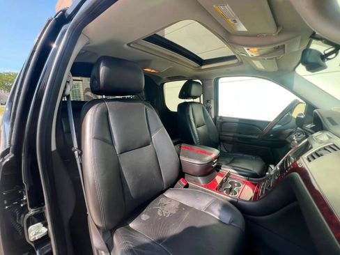 Used 2007 Cadillac Escalade EXT w/ Information Package AWD/4WD image 20