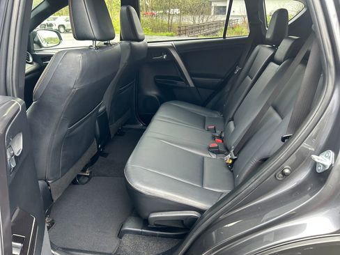 Used 2017 Toyota RAV4 SE w/ Power Special Value Package AWD/4WD image 28