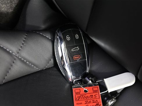 Used 2020 Bentley Continental GT image 32