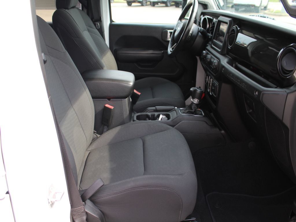 Used 2019 Jeep Wrangler Unlimited Sport AWD/4WD image 12