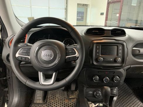 Used 2018 Jeep Renegade Sport w/ Power & Air Group AWD/4WD image 8