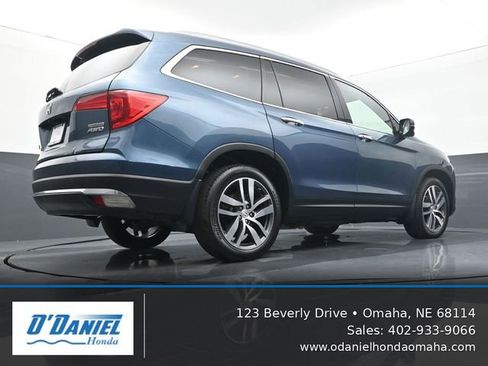 Used 2017 Honda Pilot Touring image 12