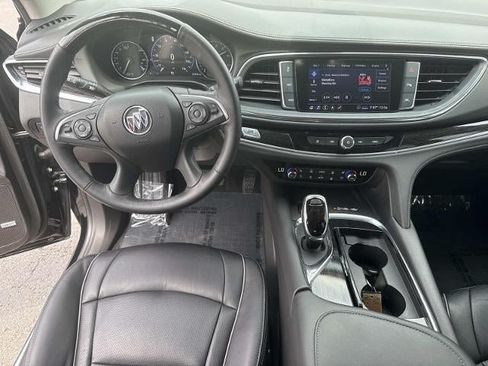 Used 2021 Buick Enclave Avenir w/ Avenir Technology Package AWD/4WD image 18