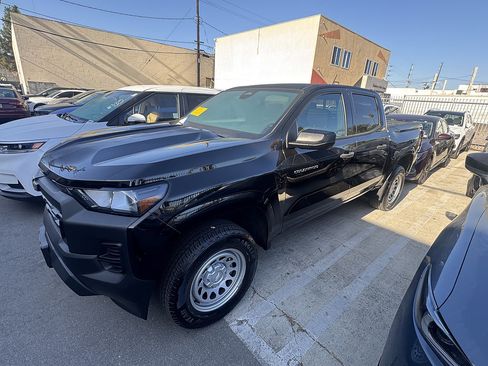Used 2023 Chevrolet Colorado W/T w/ WT Convenience Package RWD image 2