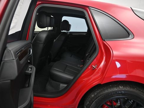 Used 2017 Porsche Macan GTS AWD/4WD image 21