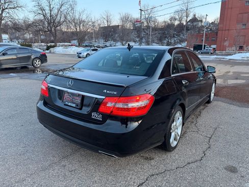 Used 2013 Mercedes-Benz E 350 4MATIC Sedan image 5