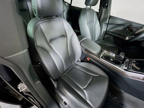 Used 2019 Audi Q8 image 29