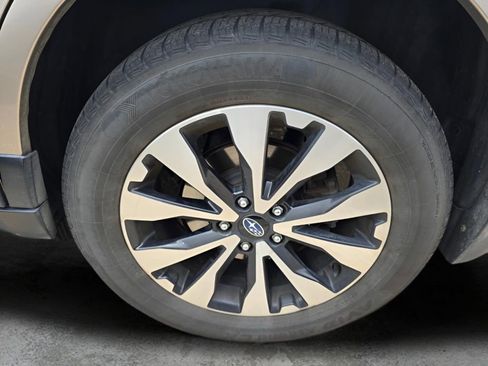 Used 2017 Subaru Outback 2.5i Limited AWD/4WD image 20