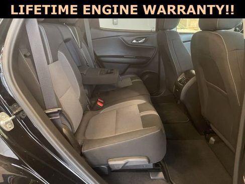 Used 2025 Chevrolet Blazer LT image 34