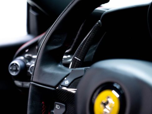 Used 2016 Ferrari 488 GTB RWD image 42