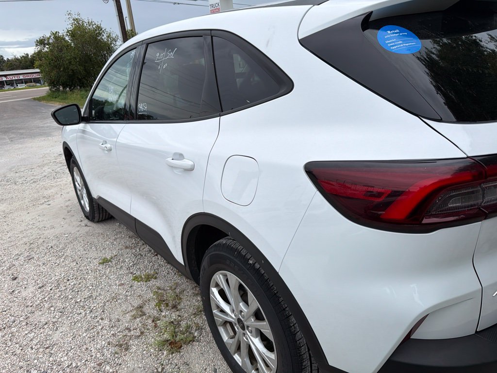 Used 2025 Ford Escape Active AWD/4WD image 7
