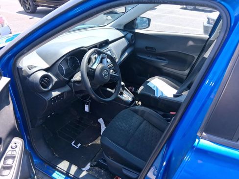 Used 2021 Nissan Kicks S FWD image 4