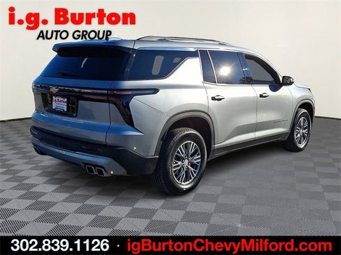 Certified 2025 Chevrolet Traverse LT image 6