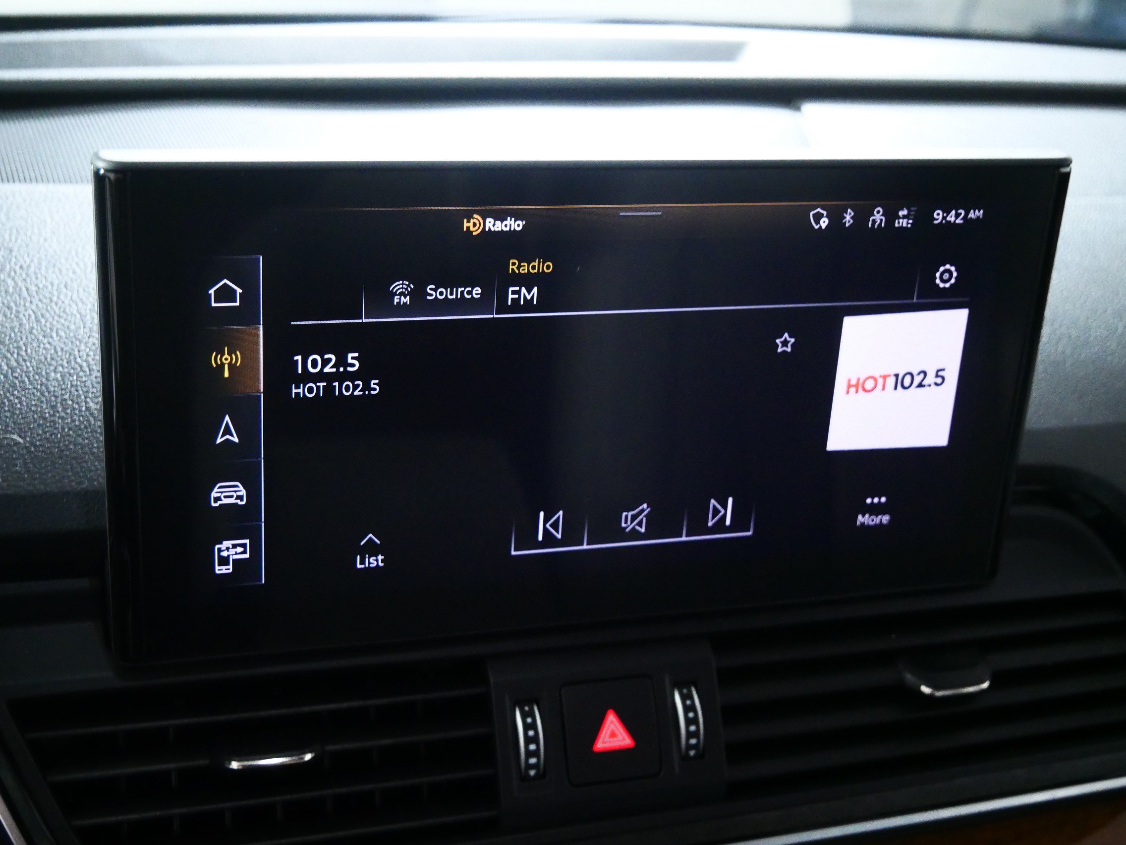 Used 2022 Audi Q5 2.0T Premium Plus w/ Premium Plus Package AWD/4WD image 22