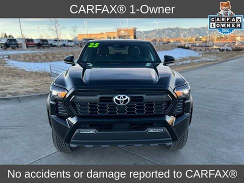 Used 2025 Toyota Tacoma TRD Off-Road image 2