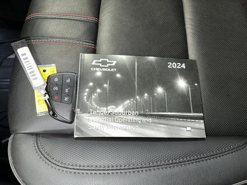 Certified 2024 Chevrolet Suburban RST w/ Luxury Package image 4