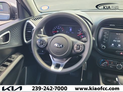 Used 2020 Kia Soul S FWD image 16