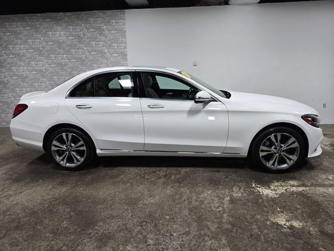 Used 2021 Mercedes-Benz C 300 4MATIC Sedan image 3