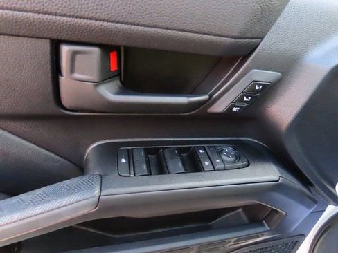 Used 2025 Toyota 4Runner TRD Off-Road Premium image 28