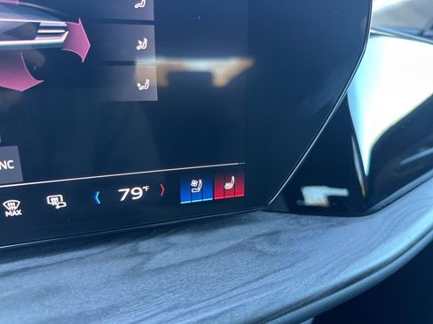 Used 2025 Audi Q5 Premium Plus w/ Premium Plus image 40