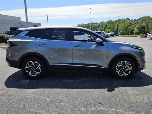 Used 2024 Kia Sportage LX image 14