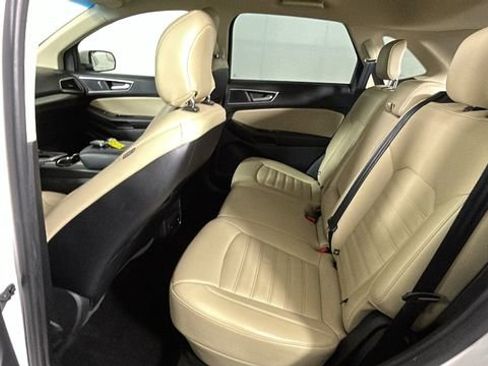 Used 2018 Ford Edge SEL w/ Equipment Group 201A AWD/4WD image 27