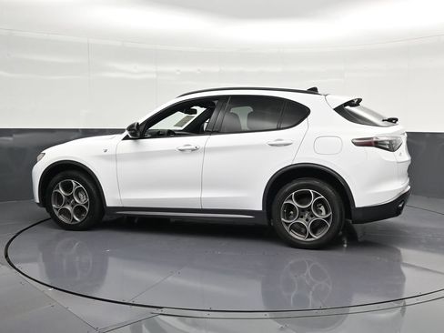 Used 2024 Alfa Romeo Stelvio Ti w/ Active Assist Plus Package AWD/4WD image 8