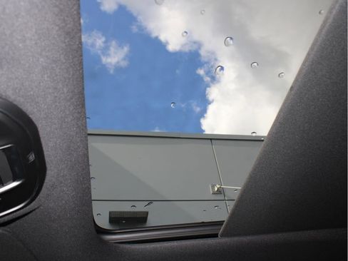 New 2025 Jeep Grand Cherokee Limited w/ Black Appearance Package image 24