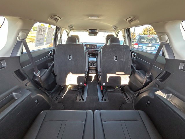 Used 2025 Kia Sorento EX AWD/4WD image 41