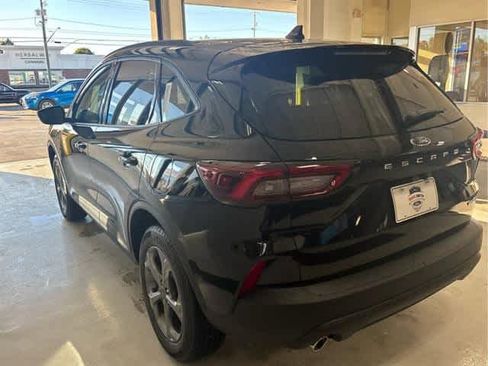 New 2025 Ford Escape ST-Line w/ Cold Weather Package image 4