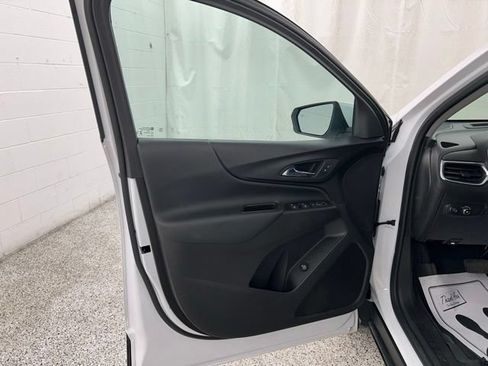 Used 2024 Chevrolet Equinox LT w/ LPO, Floor Liner Package FWD image 13
