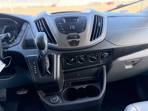 Used 2018 Ford Transit 150 Base image 23