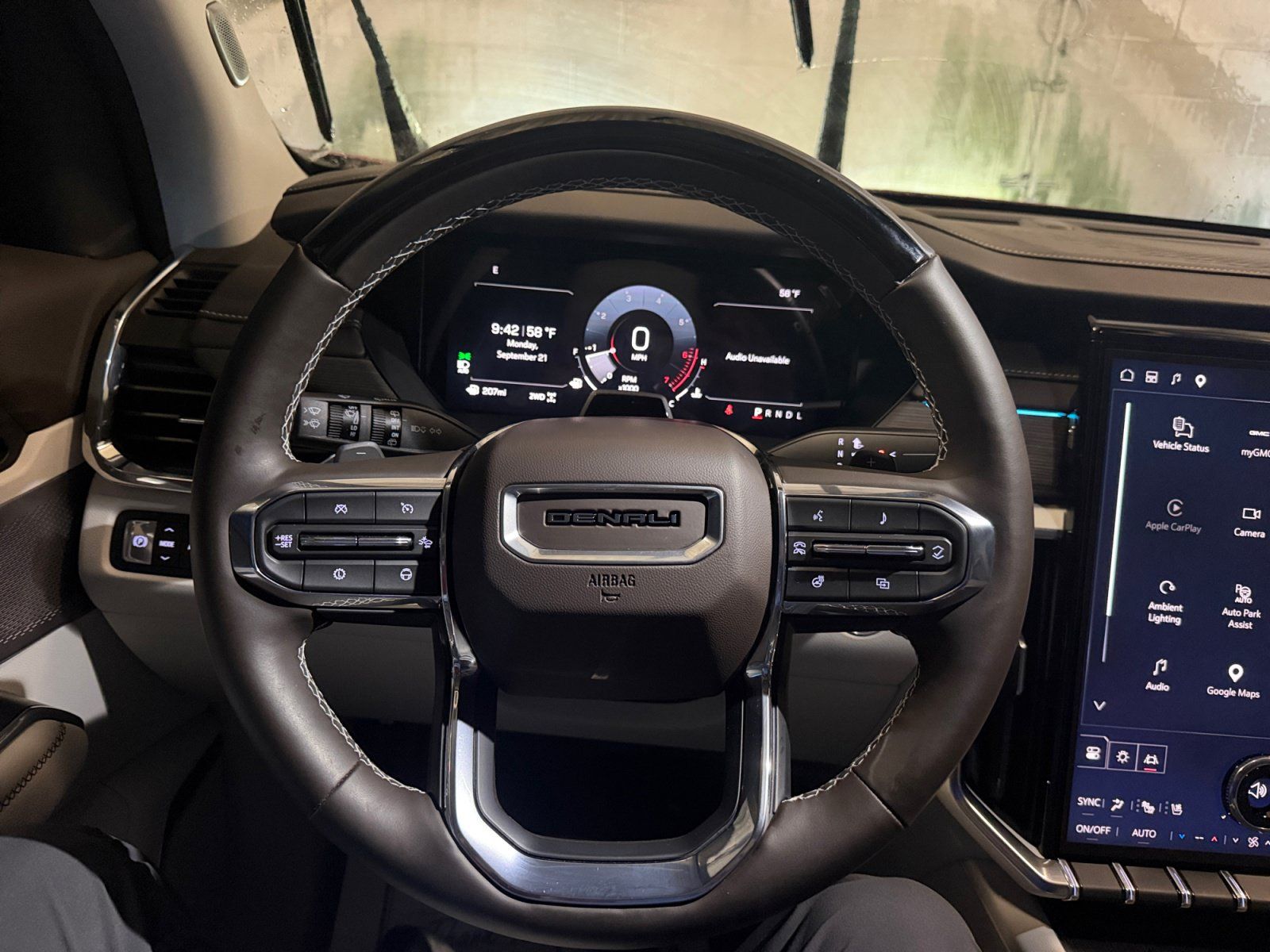 Used 2025 GMC Acadia Denali w/ Super Cruise Package AWD/4WD image 9