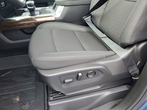 New 2026 GMC Sierra 1500 Elevation image 16