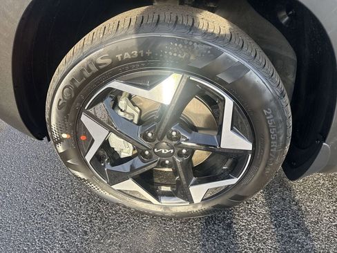 New 2026 Kia Seltos S AWD/4WD image 8