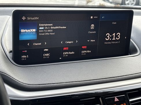 Used 2023 Acura MDX SH-AWD image 23